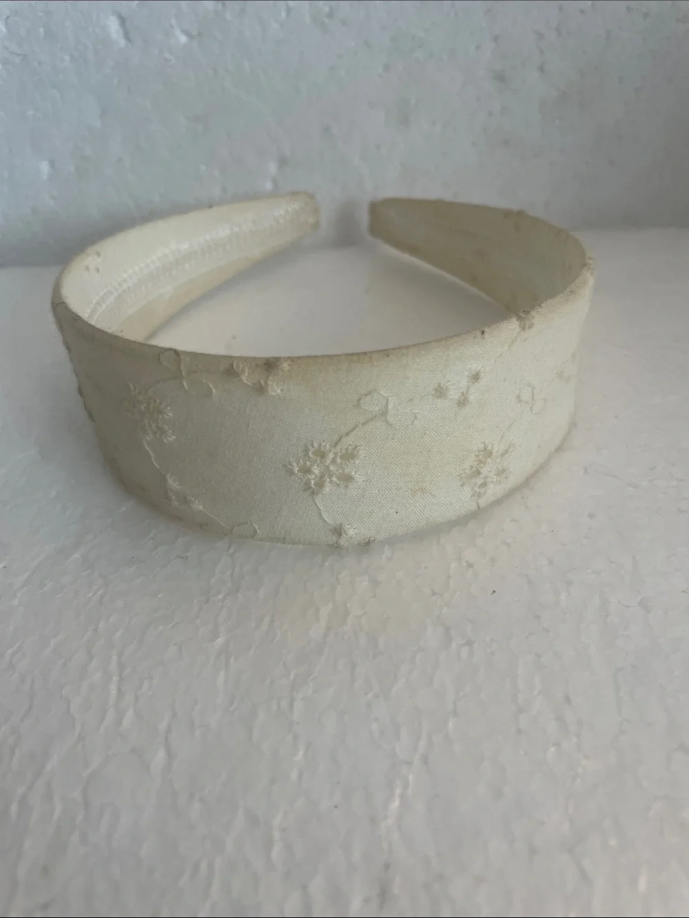 Vintage ivory lace